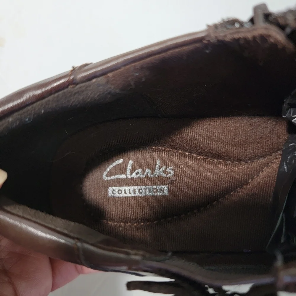 Clark's Women Carlisle Mocha Ankle Boot Sz 7M Leather Side Zip Buckle Block Heel